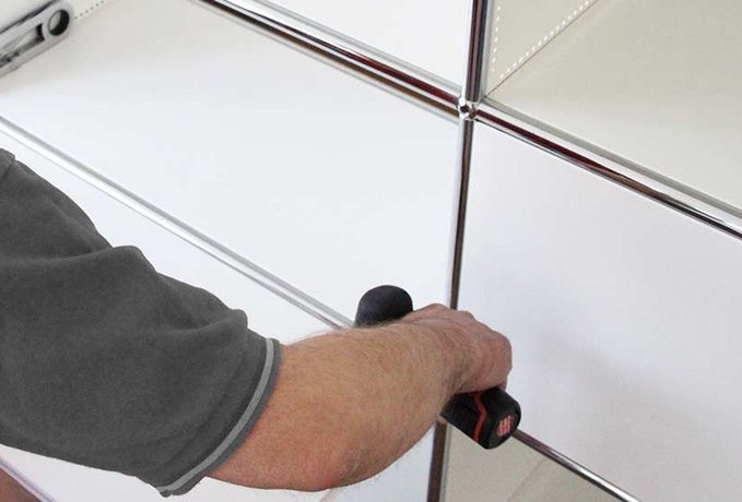 Montage eines USM Haller Regals