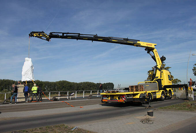 Kunsttransport »Leda« Kunsttransport »Leda«