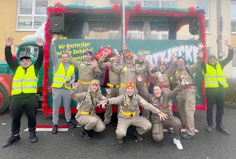 Niesen Partyjecke Gruppenfoto